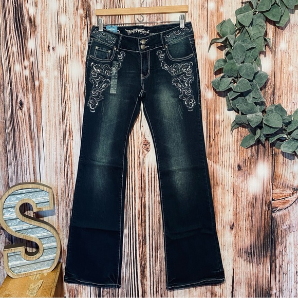 Trinity Ranch Bootcut Jeans - Picture 2 of 15